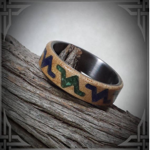 Lapis Lazuli Fuchsite Inlay Ring: Maple Wood & Titanium Band
