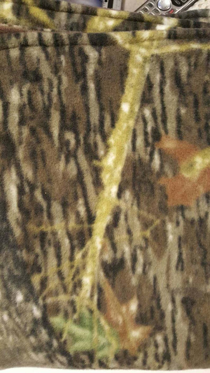 56 x 55 gift for him Mossy Oak Fleece Blanket outdoors quality gift