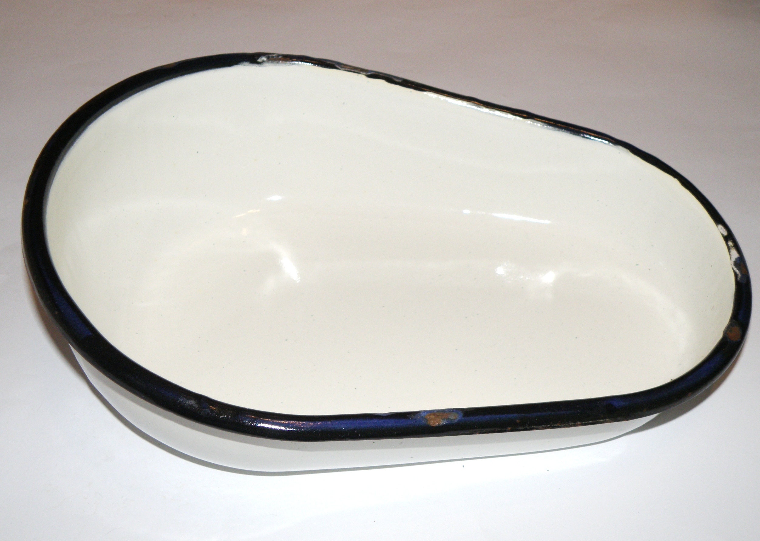 Bed Pan White Enameled Vintage Hospital Bed Potty Rustic bed Etsy