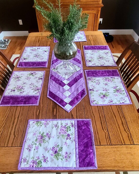 Table Runner and Matching Placemats Etsy