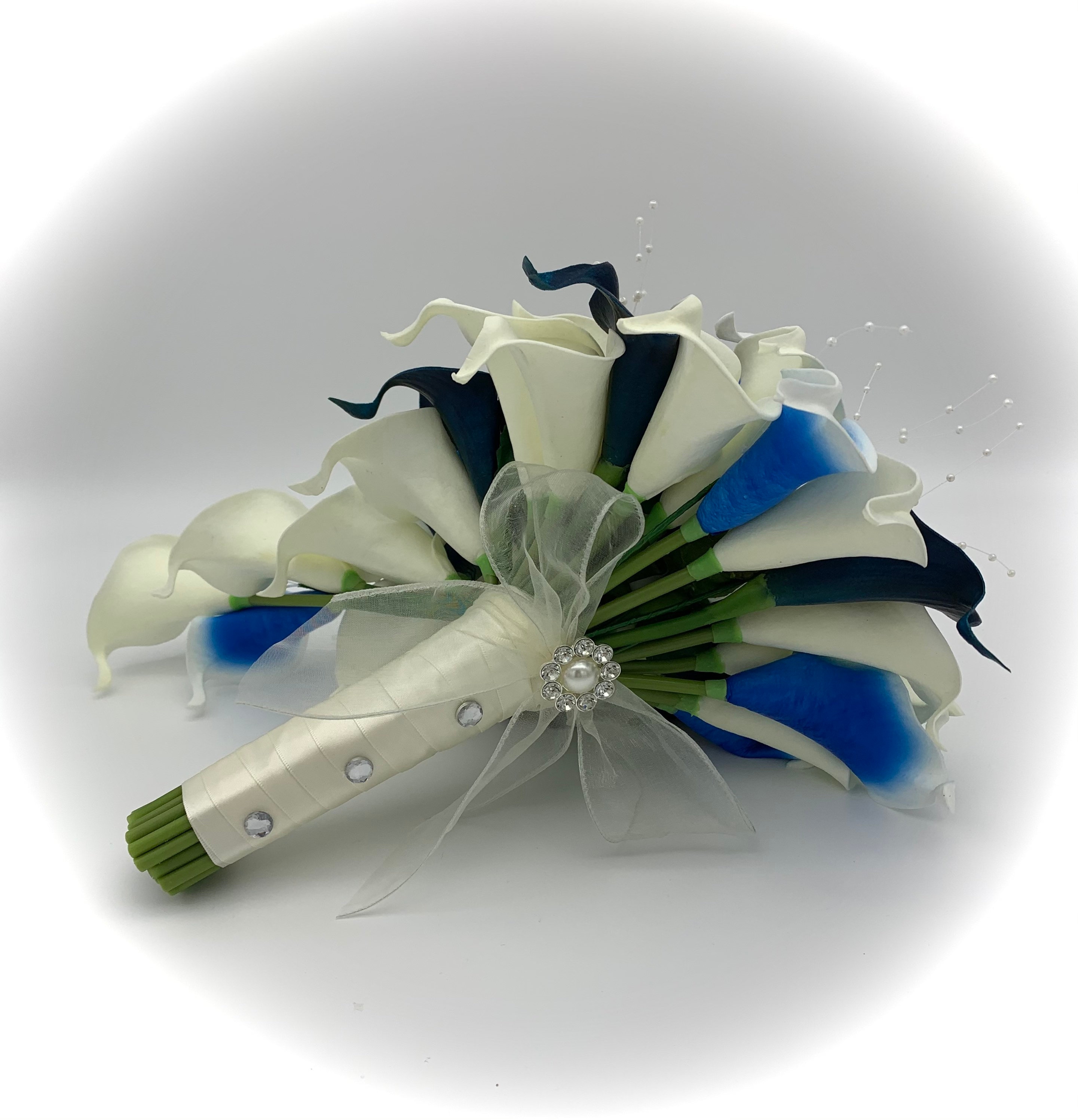 Bride Navy Blue and Ivory Calla Lily Teardrop Bouquet Etsy UK