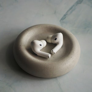 Chunky Concrete trinket dish | Minimal Design | Handmade | Passive Diffuser