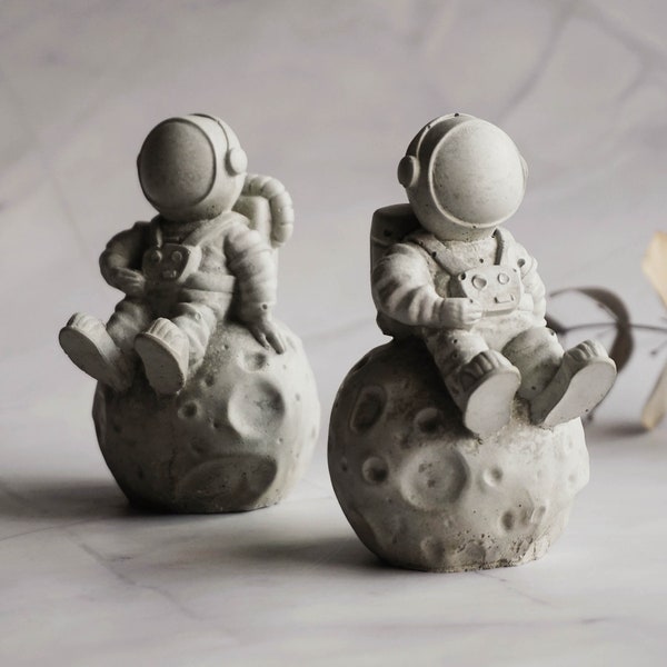 Concrete Astronaut on the Moon | Figure | Shelf Decor | Sculpture