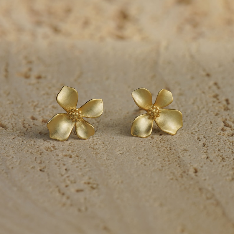 FLOWER EARRING, Gardenia Earrings, Floral Earring,Gold Flower Studs,Gardenia Flower Jewelry,Gardenia Earring, Wedding Earring,Gift for Mom image 4