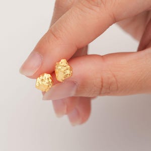 Raw Nugget Stud Earrings Gold or Silver, Small Organic Rock Texture Earrings, Minimal 925 Sterling Silver Nugget Earrings Gift for Her