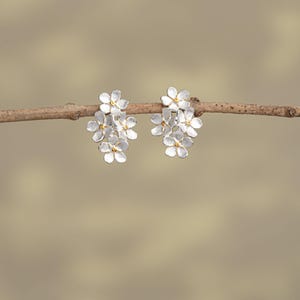 Forget-Me-Not Floral Stud Earrings – 925 Silver Spring Wedding Jewelry, Delicate Flower Earrings, Flower Stud Earrings for Her