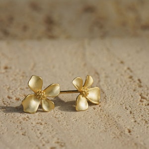 FLOWER EARRING, Gardenia Earrings, Floral Earring,Gold Flower Studs,Gardenia Flower Jewelry,Gardenia Earring, Wedding Earring,Gift for Mom image 2