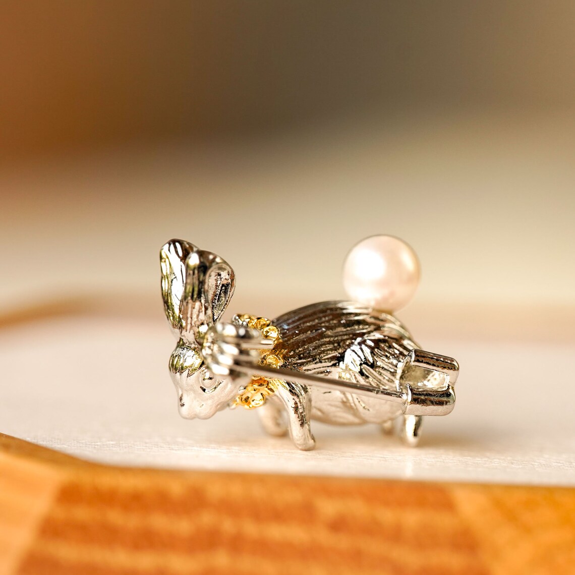 RABBIT PIN Alice Rabbit Brooch Handmade Rabbit Jewelry - Etsy
