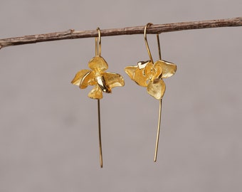 Boucles d'oreilles pendantes orchidée phalaenopsis - Boucles d'oreilles fleurs délicates, cadeau parfait pour maman, bijoux floraux en argent artisanaux pour femme élégante