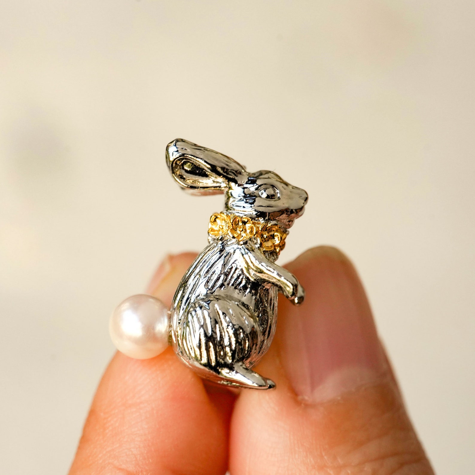 RABBIT PIN, Alice Rabbit Brooch, Handmade Rabbit Jewelry Easter Bunny ...
