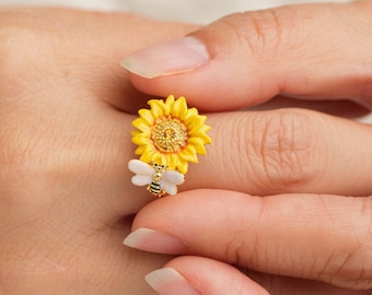 Gold Sunflower and Bee Open Ring, Enamel Adjustable Wrap Ring, Insect Jewelry, Best Friend Birthday Gift, Meaningful Promise Ring