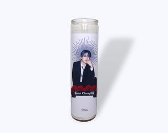 Bougie de saint non officielle inspirée de Changbin pour enfants errants - Cadeau fanmade K-Pop, cadeaux pour enfants errants, séjours pour enfants errants, cadeaux skz, skz changbin, kpop