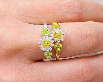 Dainty Flower Stackable Ring - Delicate Nature Inspired Jewelry