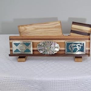 Belt buckle display table hotsell