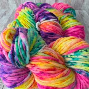 GROOVY - Hand Dyed Yarn - Nellas Cottage - Hand Dyed Fiber - Fiber Yarns - Yarn - Maker - Crochet - Knit - Knitting