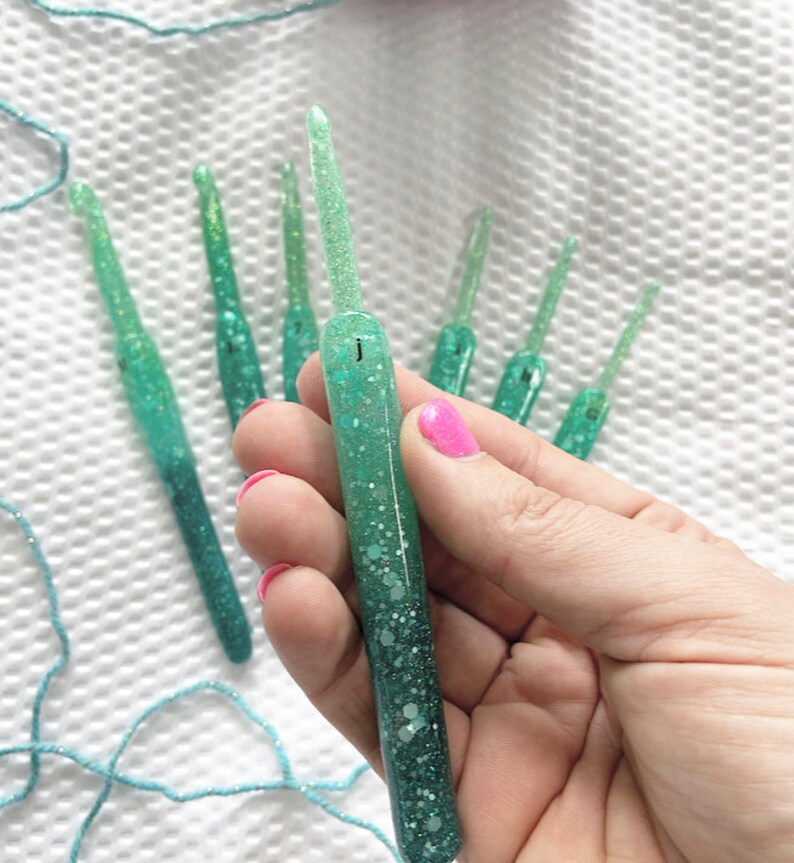 Resin Crochet Hook Acrylic Crochet Hook Glitter Crochet Etsy Canada