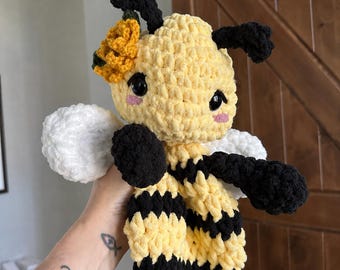 Crochet Bee Snuggler Pattern