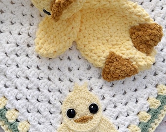 Crocheted Duck Baby Blanket – Soft Acrylic, Handmade Nursery Decor