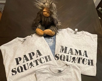 Bigfoot Family T-Shirt – Papa, Mama, Li'l Squatch Grey Tee