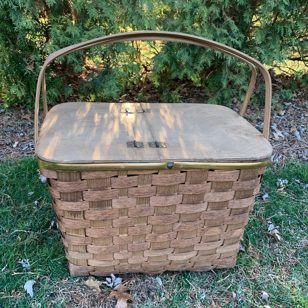 Vintage Wood Picnic Basket Flip Top Outdoor Camping Cabin Dining Luncheon Large Woven Vintage Picnic Basket