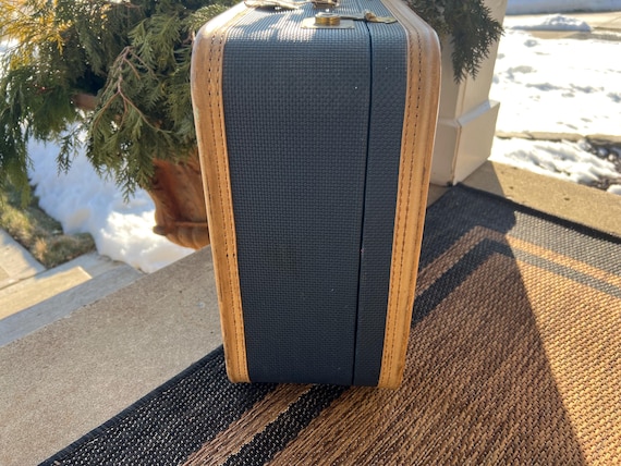 Blue Hard Side Suitcase Vintage Stackable Trunk F… - image 5