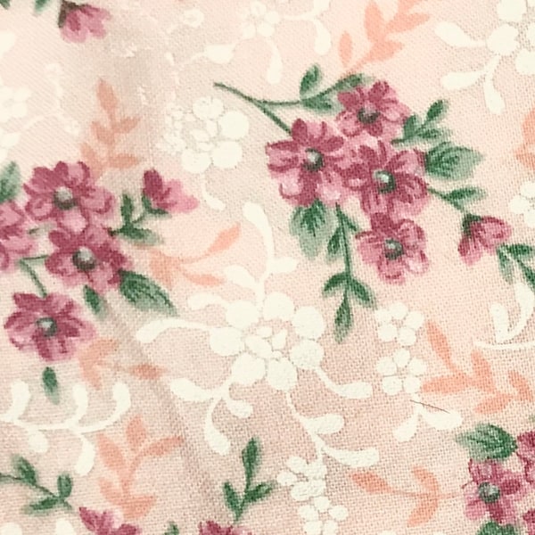 Pink Flowery Fabric, Pink Flowers Fabric, Pink Flowers Cotton, Pink Flowers Quilting Fabric, Pink Flowers Sewing Fabric, Pink Flowers