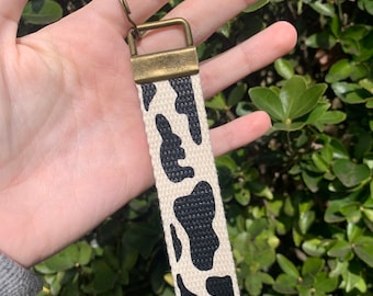Cow Print Keychain Wristlet / Cowgirl Cow pattern aesthetic Key Fob Keychain Lanyard / Cute trendy car key accessory strap