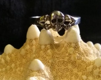 Skull silver ring