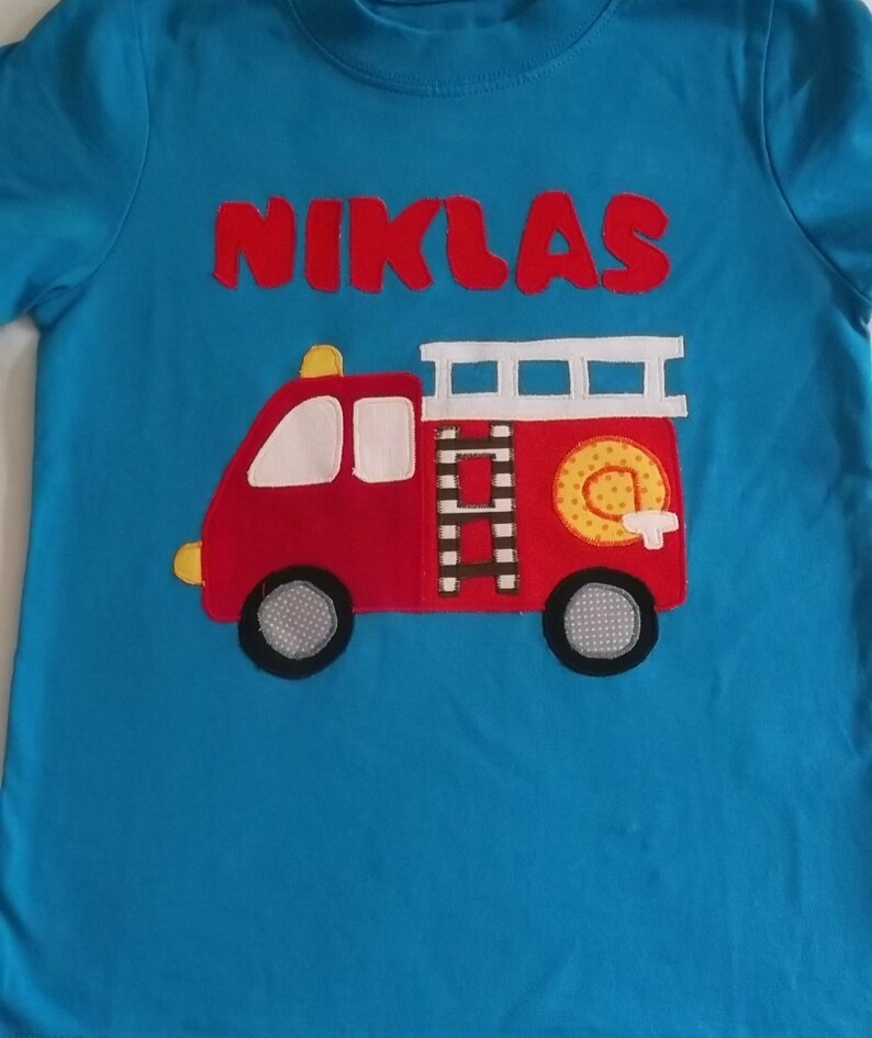 Feuerwehr Shirt Applikation benäht Geburtstag handmade diy Bild 1