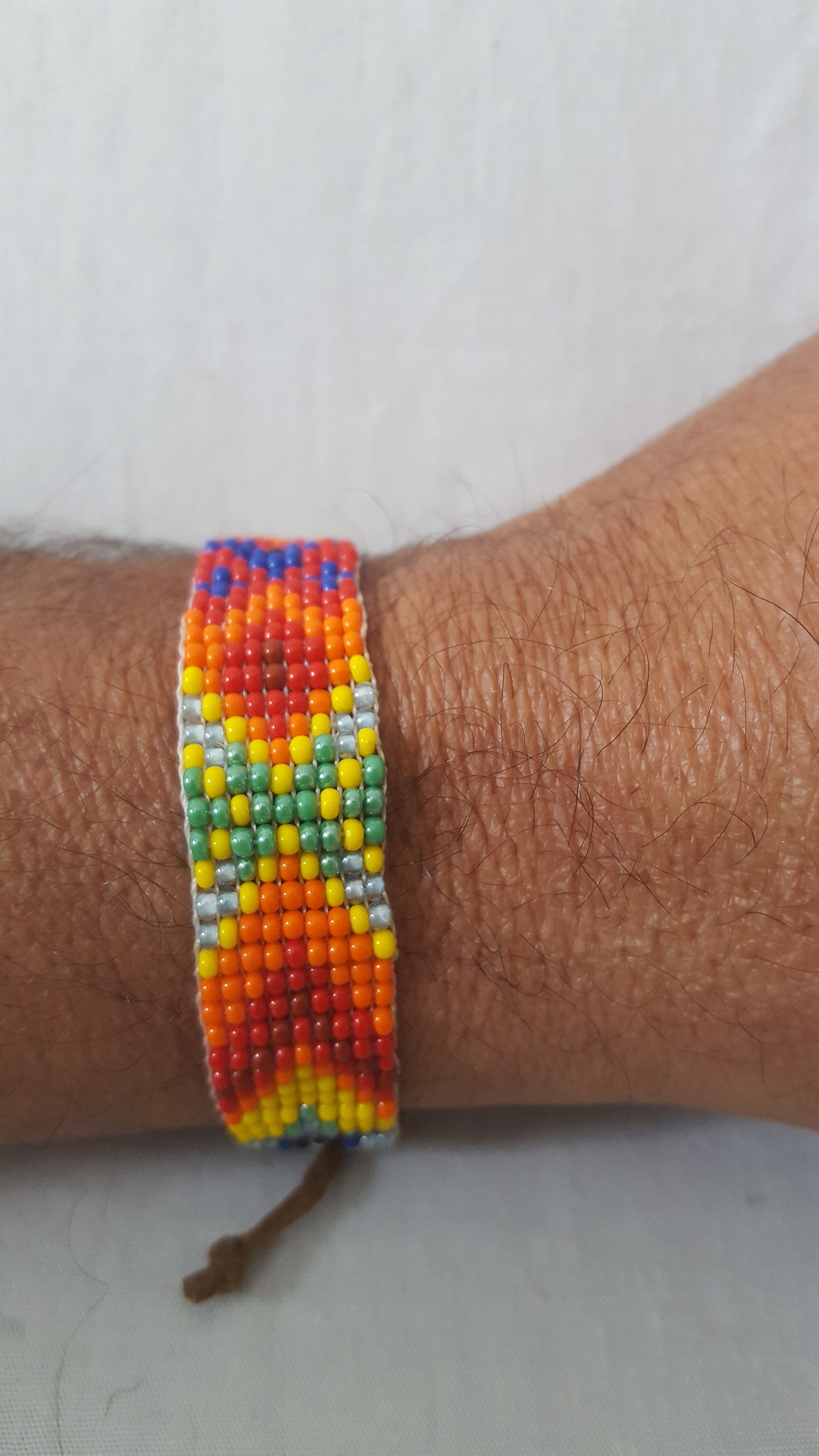 Bracciale Rigido In Pelle Con Perline Bianche: Gioielli - Foto 9