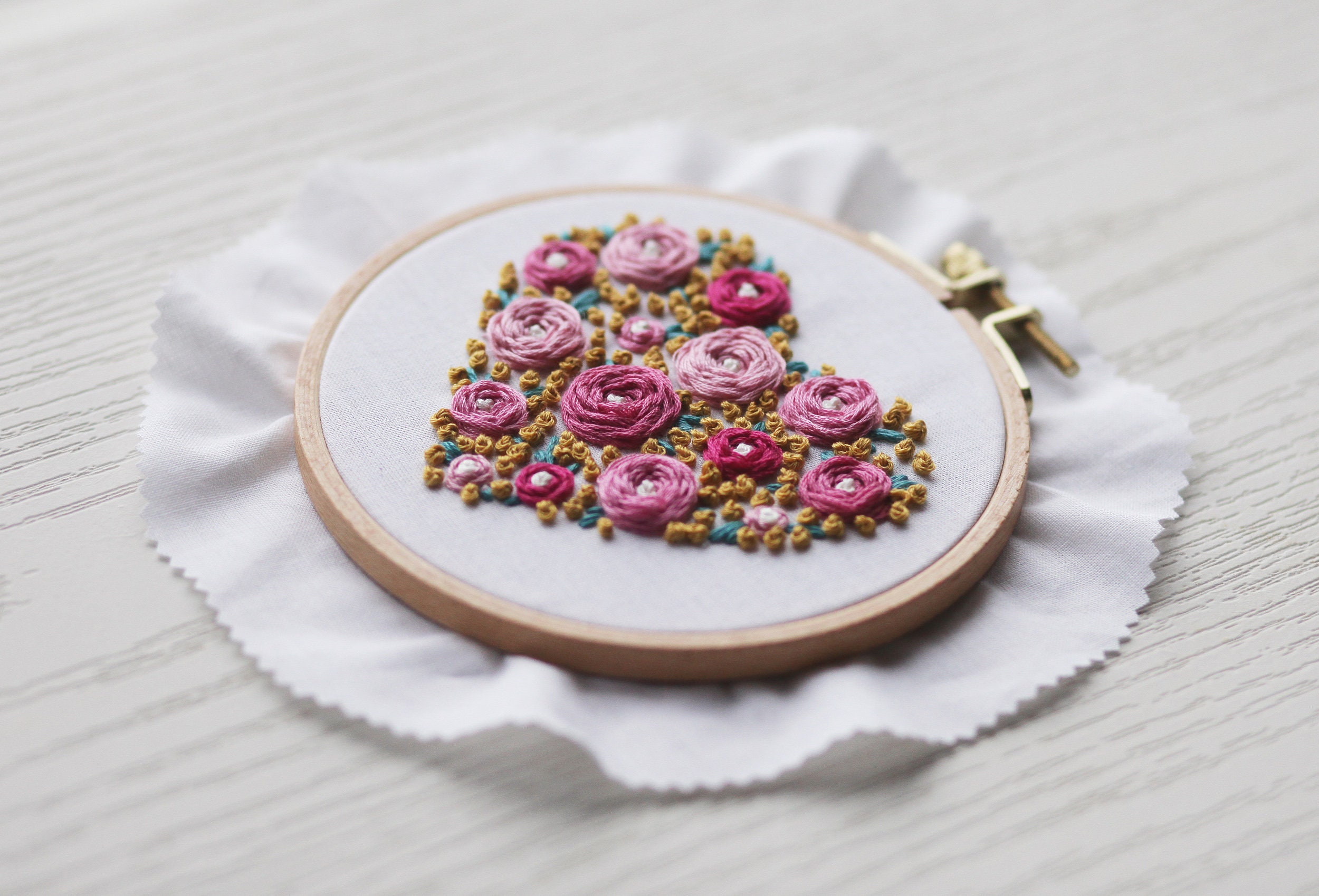 Hand embroidery heart PDF pattern / Valentine's day Etsy