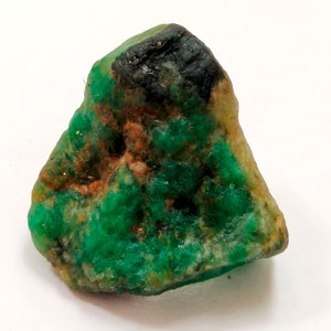 Emerald Loose Gemstone Green Zambian Rough Genuine Green Emerald Zambian Rough Gemstone E66