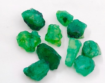 Colombian Green Emerald Rough Gemstone Lot: 60 Cts, 10 Pcs