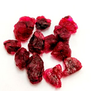 Roher Roter Beryll (Bixbit) Edelstein Lot - Afrikanisches Rough