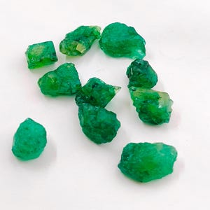 Colombian Green Emerald Rough Gemstone Lot - 43 Cts, 10 Pcs