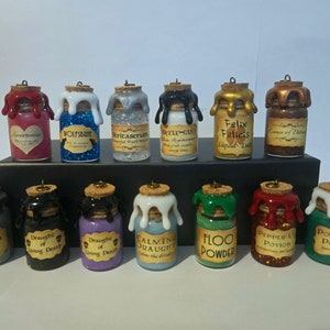 Magic Potion Bottle Necklace, Wizard Potions, Potion Bottles, Potion Bottle Necklace