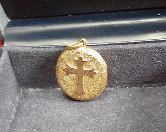 antique gold mourning locket with photograph memento mori  victorian edwardian