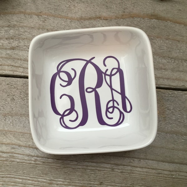 Monogrammed Jewelry Dish, Ring Dish, Personalized Ring Dish, Customized Jewelry Dish, Jewelry Holder, Bridesmaid Gifts, Monogram ring dish