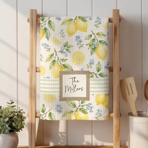 Personalized Yellow Lemon Kitchen Towels with Name: Housewarming Wedding Gift, Monogrammed Pot Holder Oven Mitt Set, Farmhouse Kitchen