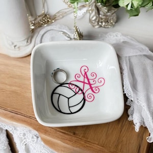 Plato porta joyas de voleibol con monograma: porta anillos y collares personalizados, regalos para entrenadores de voleibol