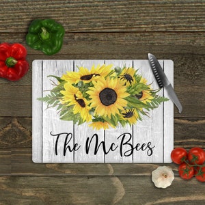 Personalized Sunflower Cutting Board, Sunflower Kitchen Decor, Birthday Gift Idea Her, Mother's Day Gift, Friend Gifts, To My Daughter