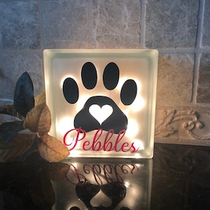 Custom Night Light Personalized, Dog Memorial, Gift For Dog Mom or Dad, Loss of Dog Gift, Dog Paw Print Light, Dog Remembrance Gift