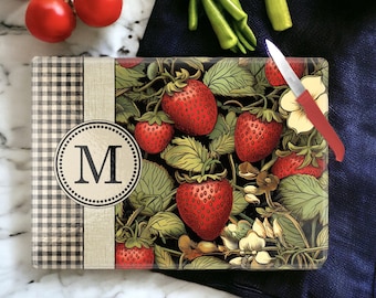 Monogrammed Strawberry Cutting Board, Strawberry Kitchen Decor, Personalized Gift Her, Birthday Gift Friend, Mom Gifts, Christmas Gift Her