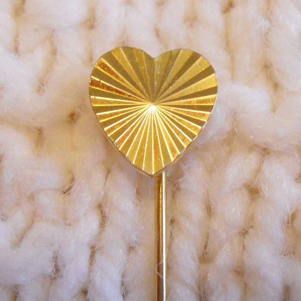 Stick Pin – Sweetheart Stick Pin – A diamond cut heart – great for the sweetheart in your life.  Gold Tone Metal – great for all day wear