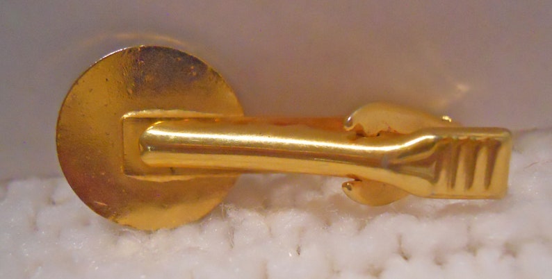 INSURED Up to 15,000 Tie Bar Safety of Your Savings Gold Tone Metal Company Tie Bar Federal Savings and Loan Insurance Corporation
