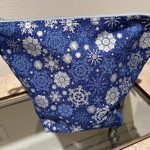 Blue Metallic Snowflake Silver dot - Large Project Bag