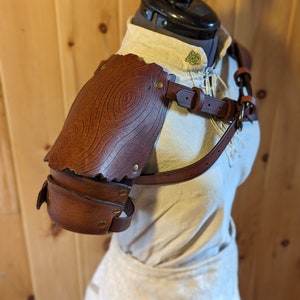 Wood Bark Elven Leather Pauldron: Women's Elf Shoulder Armor for the Ren Faire