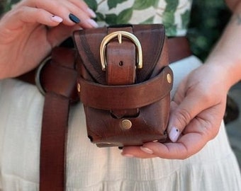 Leather Belt Pouch: Buckle Closure, Easy On/Off Belt-loop, Customizable Colors