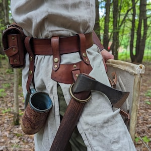 Leather Axe Ring Holder Belt Frog for the Ren Faire, Medieval Renaissance Costume, Cosplay Accessory