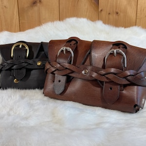 Estuche ancho de cuero trenzado con hebillas para cinturón (personalice su estuche con múltiples opciones de cuero y colores de metal)